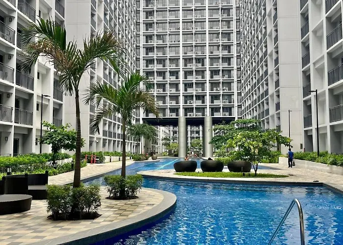 Near Mall Of Asia, Smx And Moa Arena Manila